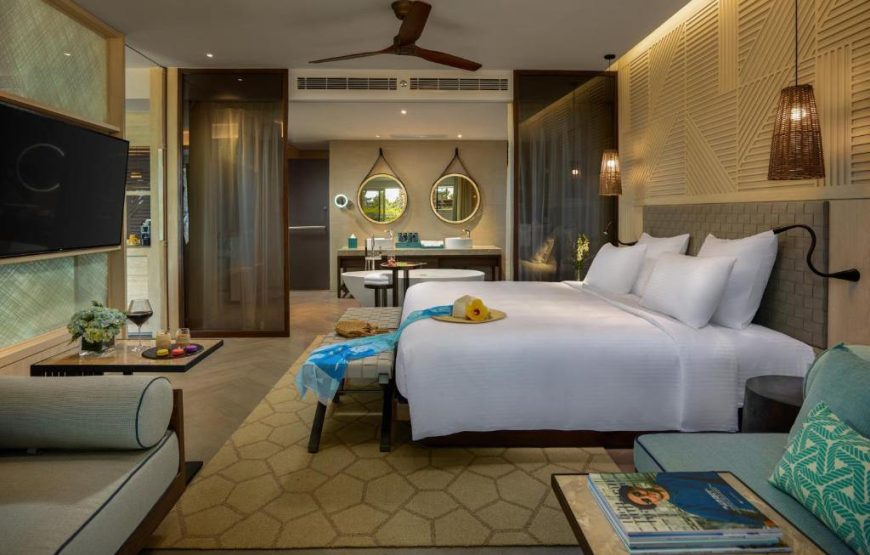 Suite Deluxe, Cạnh hồ bơi, 1 giường cỡ lớn (Quyền sử dụng Lounge)