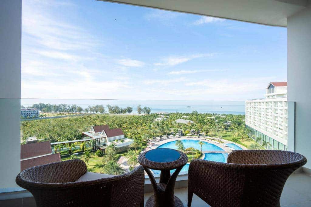 Suite Gia Đình tại RADISSON HOTEL Phú Quốc